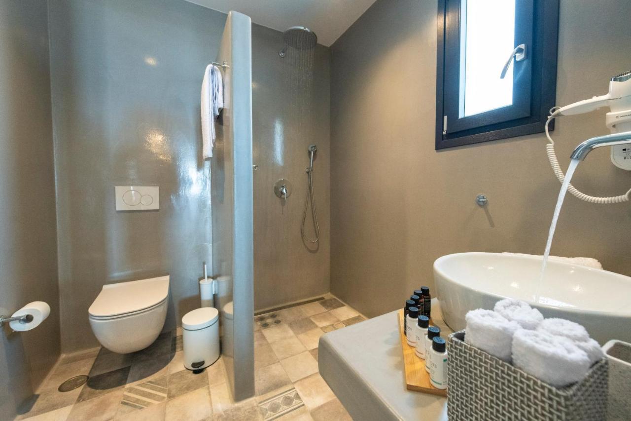 Aelia Suites Adamantas  Exterior photo