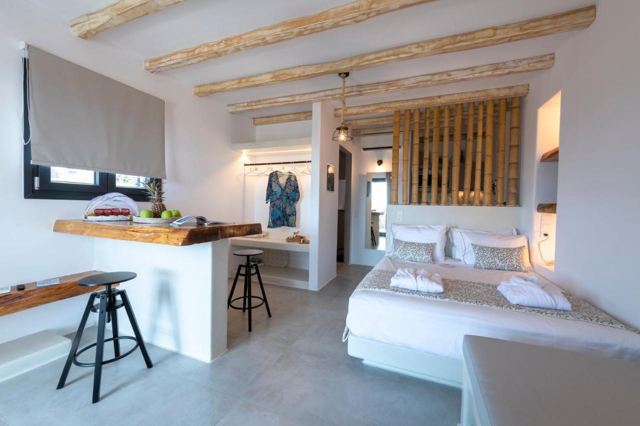 Aelia Suites Adamantas  Exterior photo